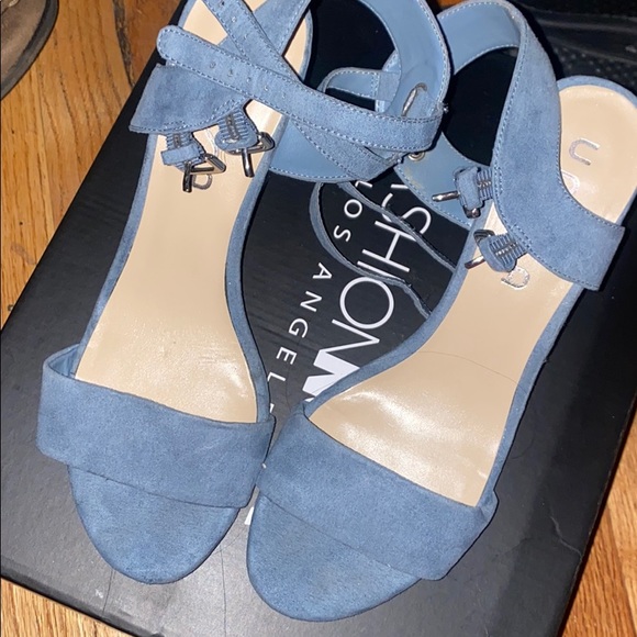 Demi High Heels - Picture 2 of 2